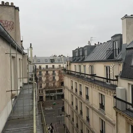 재리 컴포트 호텔 *