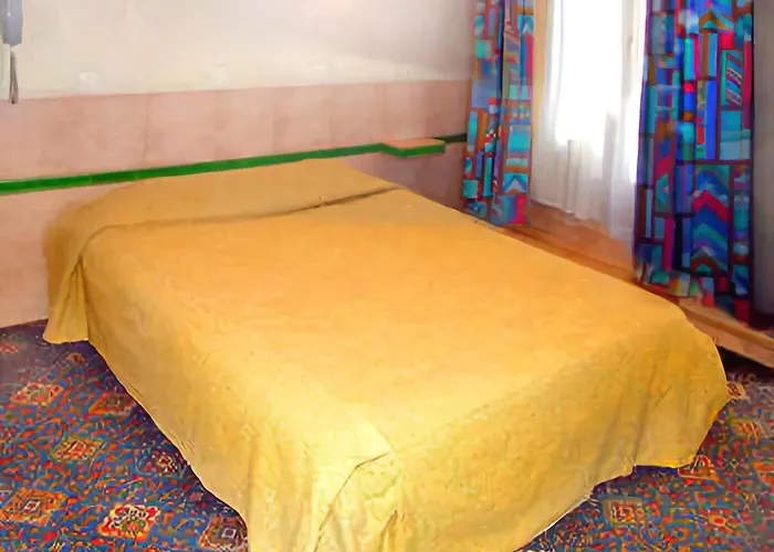 Hotel Jarry Confort *