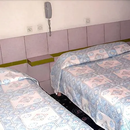 Jarry Confort Hotell *