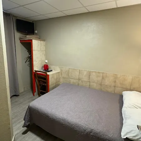 Jarry Confort Szálloda *