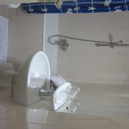 Jarry Confort Hotell